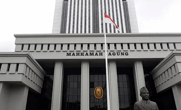 Mahkamah Agung Keluarkan Surat Edaran MA Terkait Perjanjian Berbahasa Asing