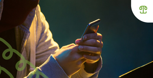 Membuka HP Orang Lain Tanpa Izin Bisa Dipenjara? Ini Dasar Hukumnya