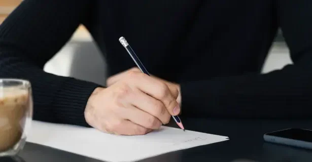 Ingin Tanda Tangan Kontrak Kerja? Perhatikan Hal ini Terlebih Dahulu