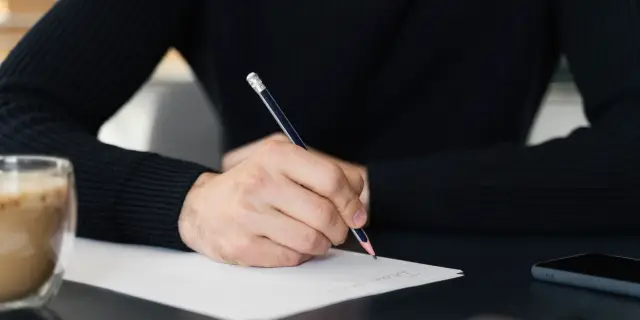 Ingin Tanda Tangan Kontrak Kerja? Perhatikan Hal ini Terlebih Dahulu