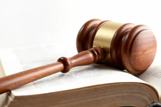 hak dalam hukum sebagai truf hak sebagai retorika